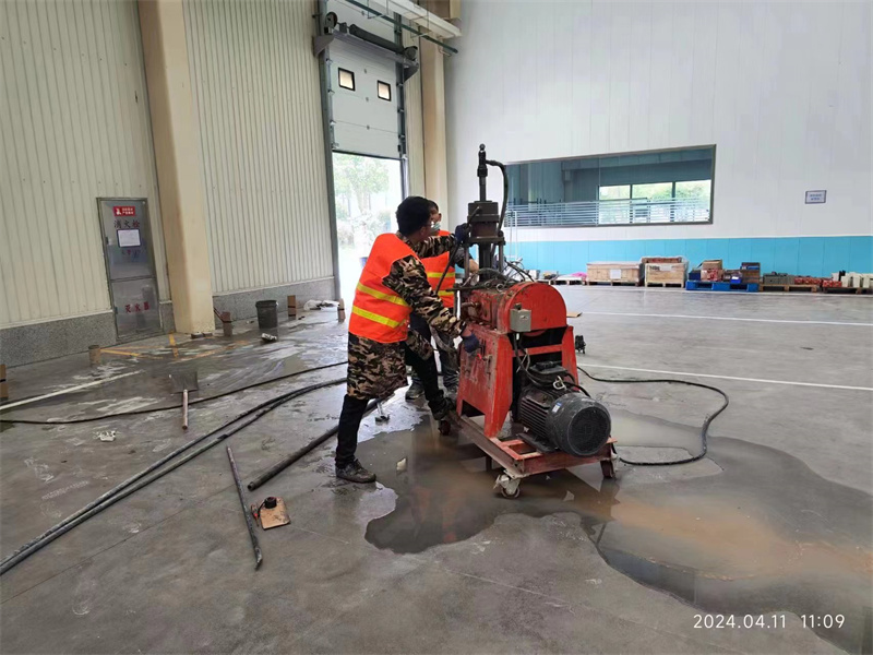 郧西厂房地面下沉塌陷注浆加固施工